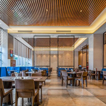 Phoenix Hill Hotel Dongguan - Golf Course Shop Exterior photo